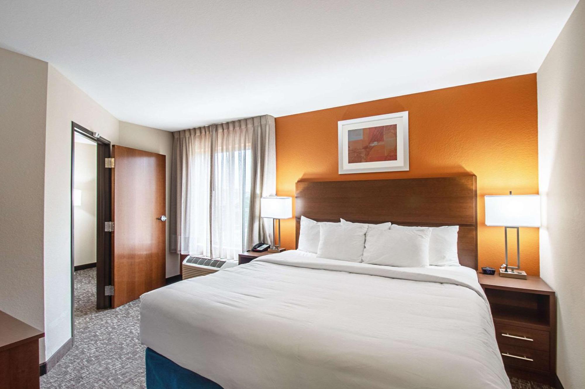 Mainstay Suites Madison - Monona Bagian luar foto