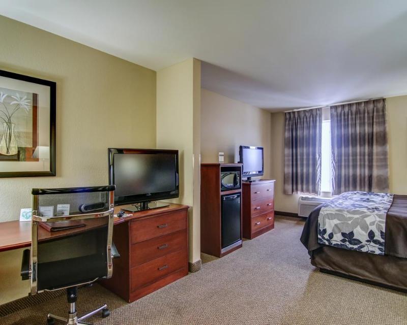 Mainstay Suites Madison - Monona Bagian luar foto