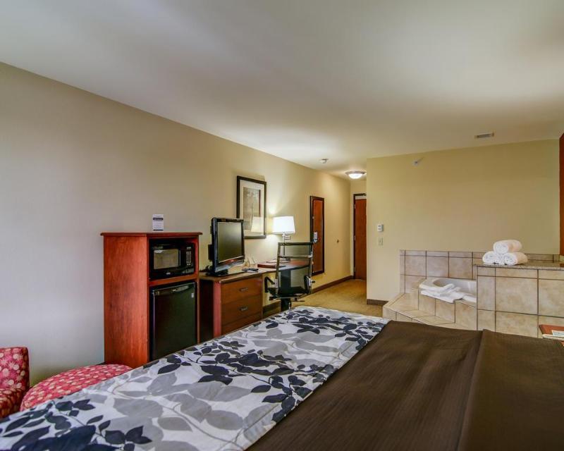 Mainstay Suites Madison - Monona Bagian luar foto