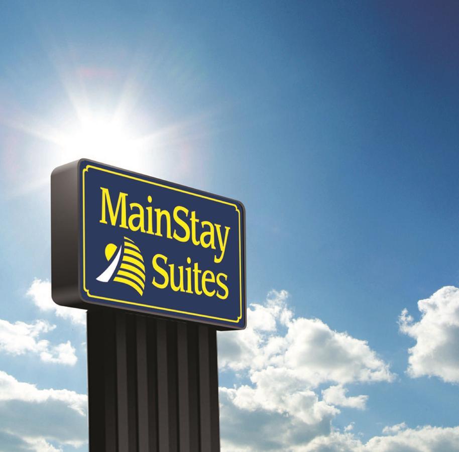 Mainstay Suites Madison - Monona Bagian luar foto